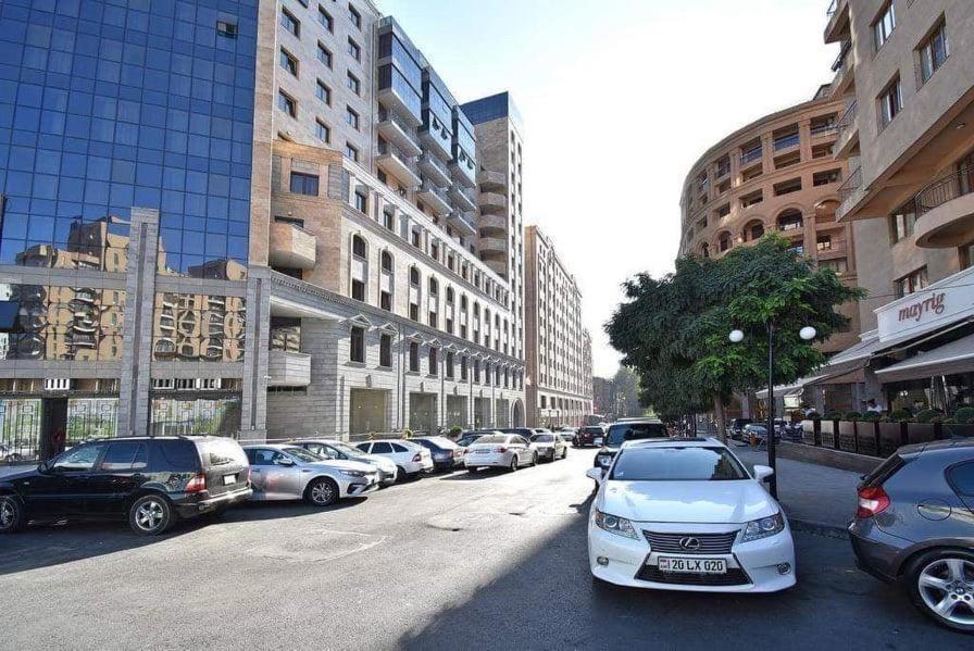 City Central Apartment เยเรวาน ภายนอก รูปภาพ