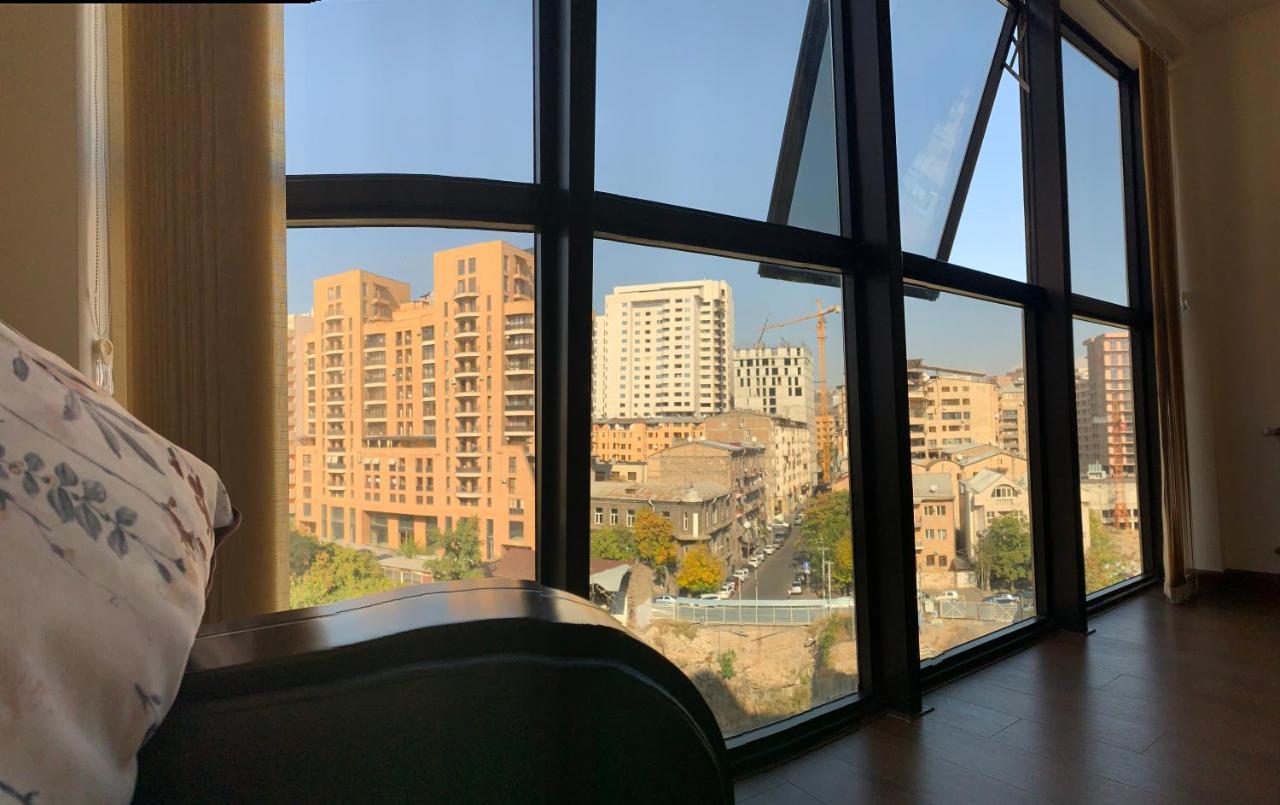 City Central Apartment เยเรวาน ภายนอก รูปภาพ