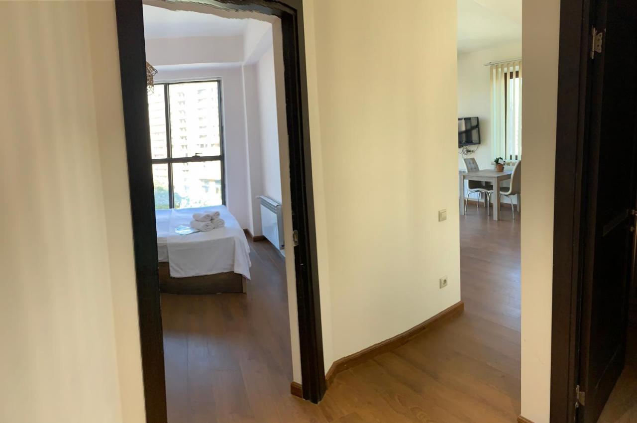 City Central Apartment เยเรวาน ภายนอก รูปภาพ