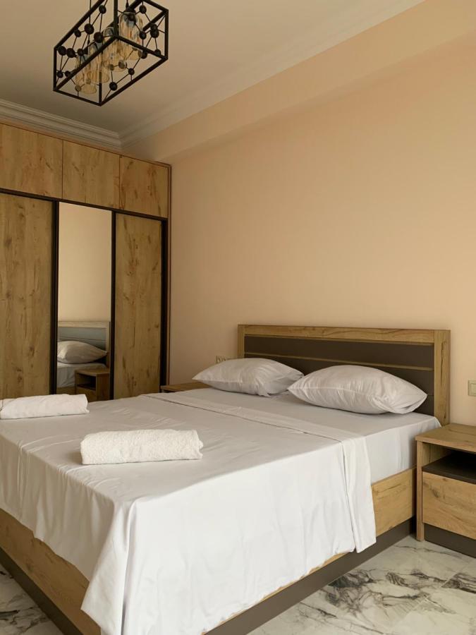 City Central Apartment เยเรวาน ภายนอก รูปภาพ